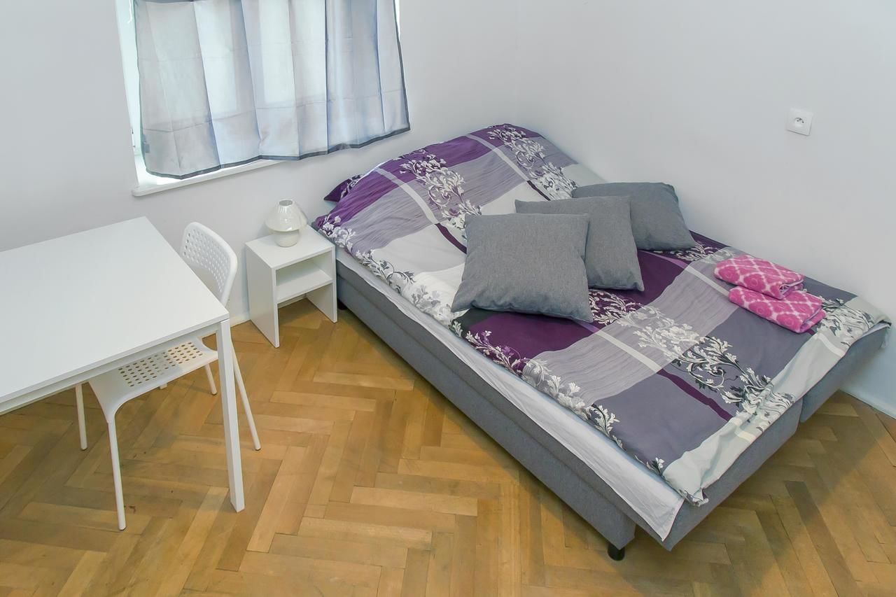 Проживание в семье Metro Centrum Guest Rooms Варшава-9